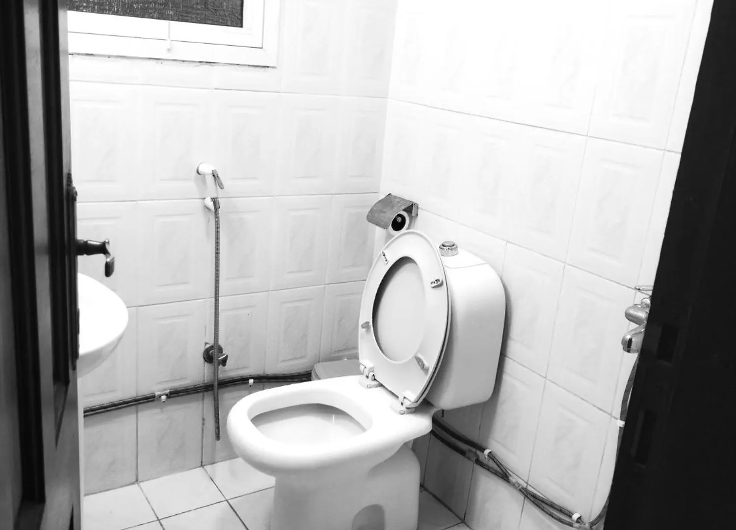 Burjuman Metro Stations Unisex Hostel Private Room - 04 Dubai
